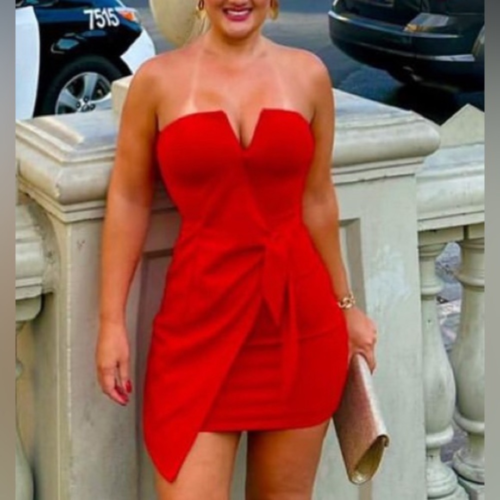Dress - Picture 2 of 2
